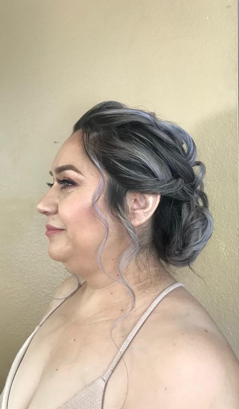 Signature Hairstyling #25